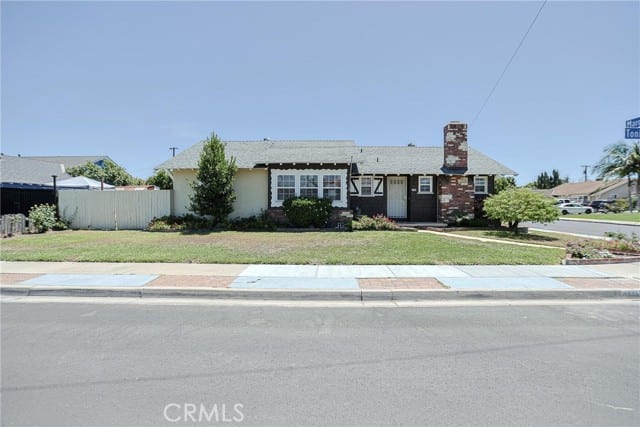 1316 West Tonia
