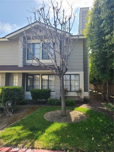 1700 West Cerritos Avenue