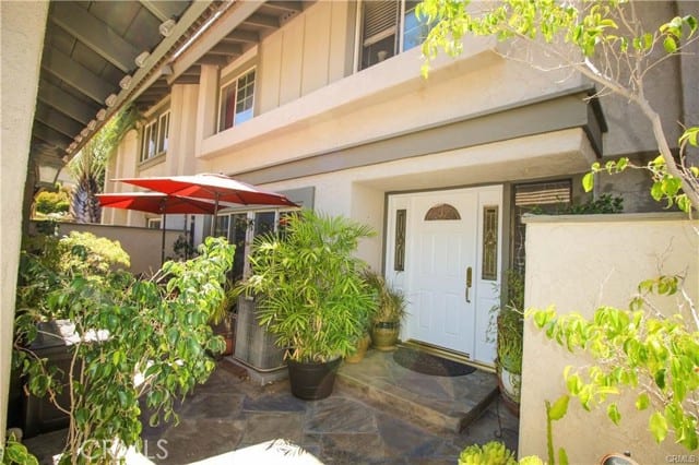 771 South Circulo Miro