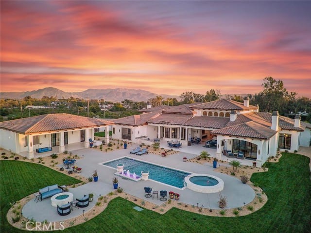 277 Crestview Avenue, Camarillo, CA 93010