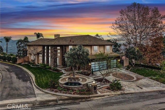 1145 South Tamarisk Drive