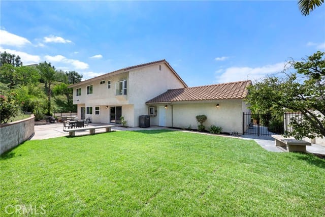 6440 East Oakview Lane
