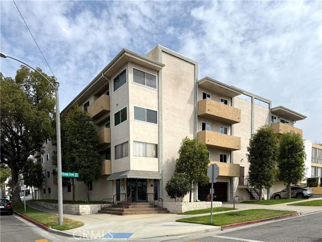 601 East Orange Grove