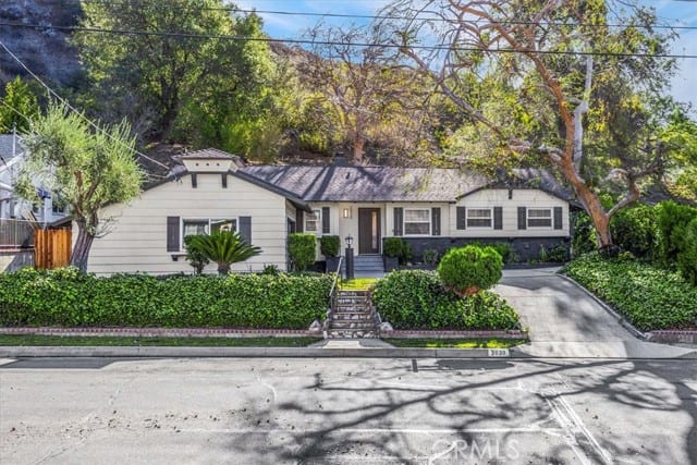 2020 Oak Valley, Glendale, CA 91208