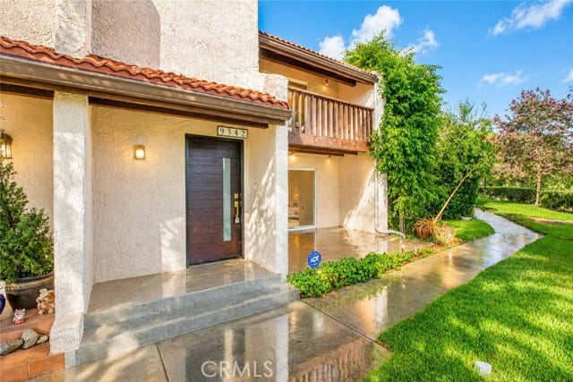 9512 Via Venezia, Burbank, CA 91504
