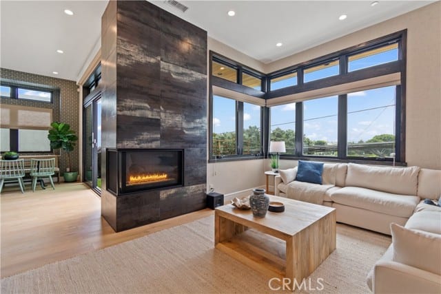 802 Bard, Hermosa Beach, CA 90254