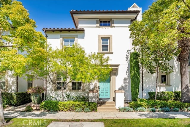 574 South Kroeger Street South
