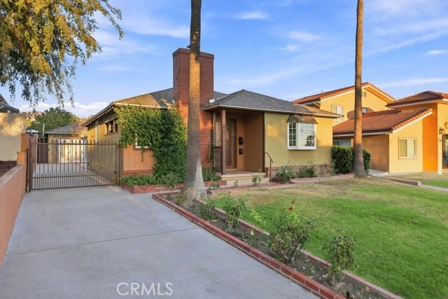 2812 North Buena Vista Street, Burbank, CA 91504
