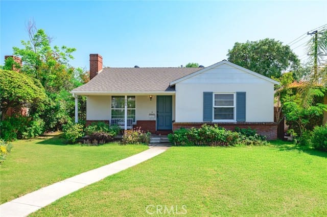 204 East Floral Avenue