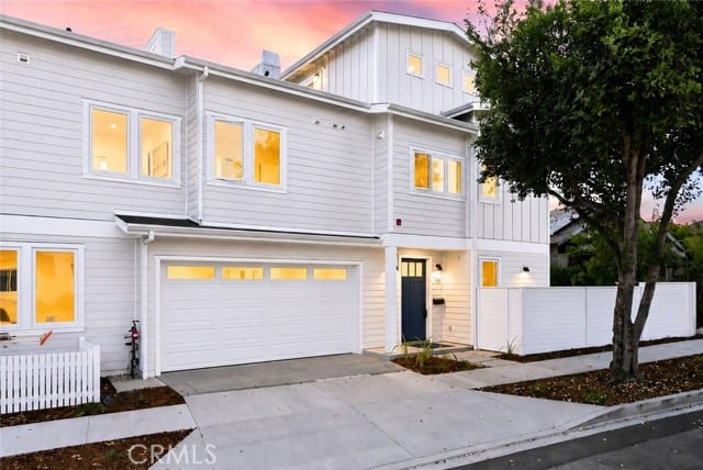 109 North Francisca Avenue, Redondo Beach, CA 90277