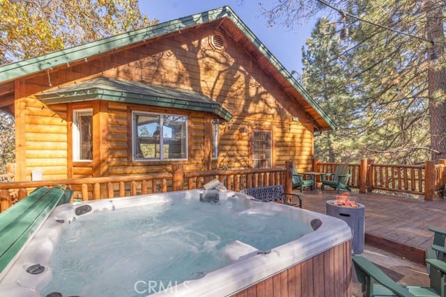 712 Villa Grove