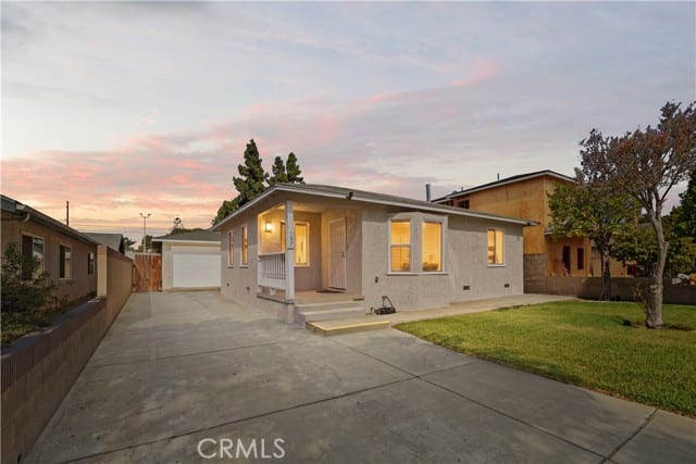 157 North Alameda Avenue