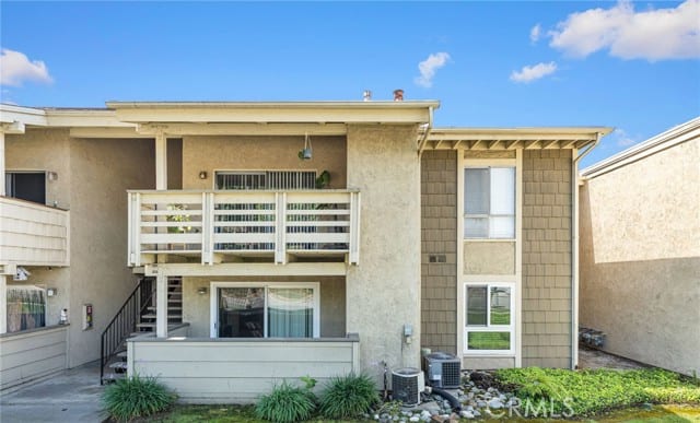 1130 East Alosta