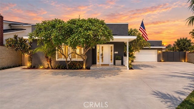 1709 Bolsa, Seal Beach, CA 90740