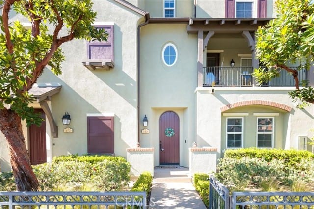 710 East Valencia