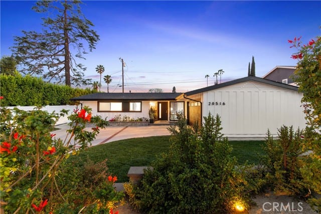 20516 Aetna Street, Woodland Hills, CA 91367