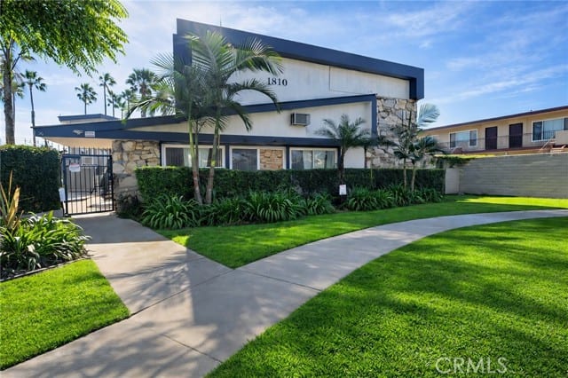 1810 West Sallie