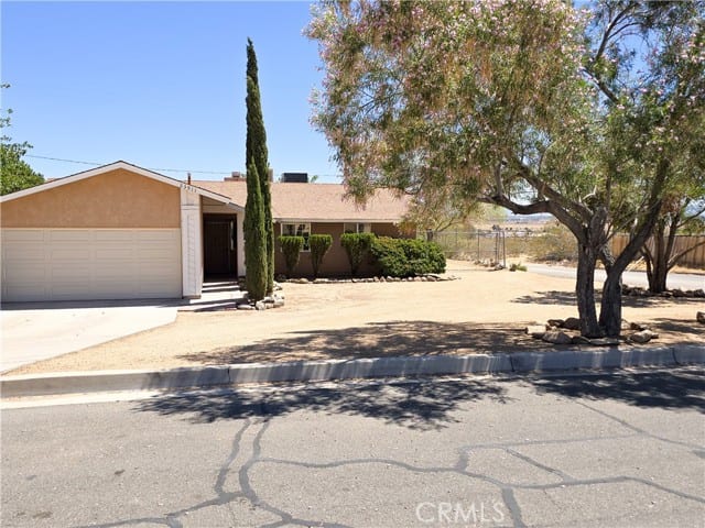 23911 Tahquitz
