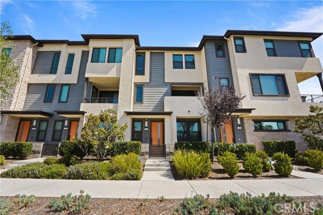 2941 West Lincoln Ave #3