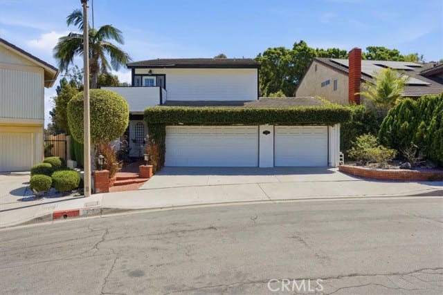 710 South Ridgeview