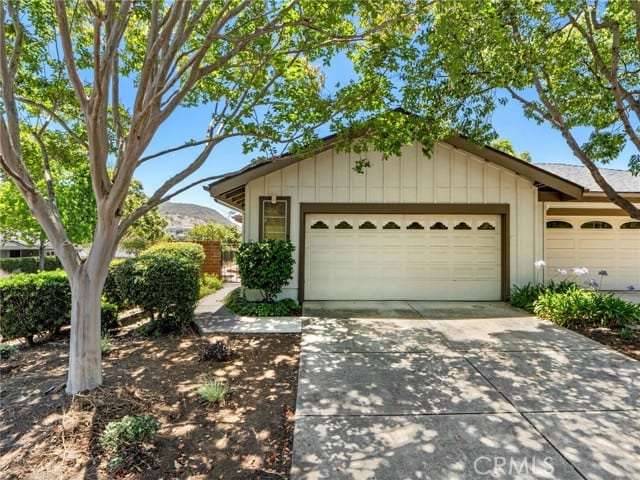 1210 Camino Del Lago