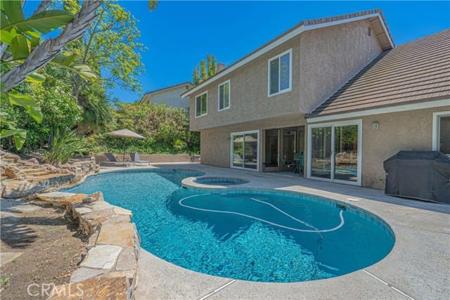 326 Fox Ridge Drive, Thousand Oaks, CA 91361