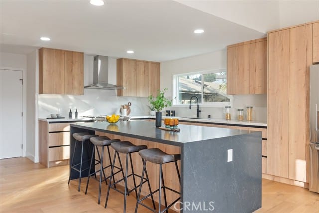 5166 Marmol Drive, Woodland Hills, CA 91364