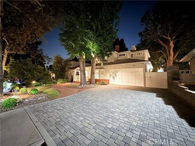 1422 La Loma, Pasadena, CA 91105