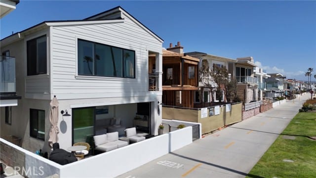 916 East Oceanfront