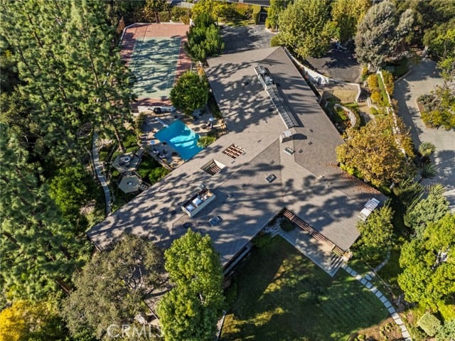 1458 Hillcrest, Pasadena, CA 91106