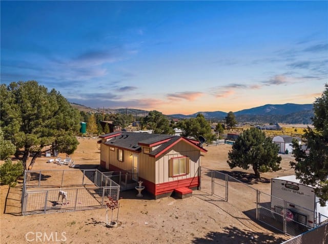 45675 Falling Springs