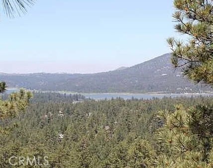 801 Menlo