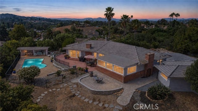 1463 South Citrus Avenue, Escondido, CA 92027