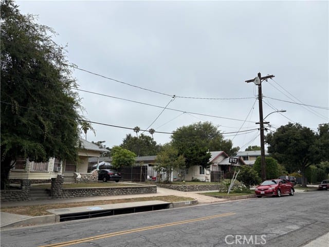 401 North Chester Avenue, Pasadena, CA 91106