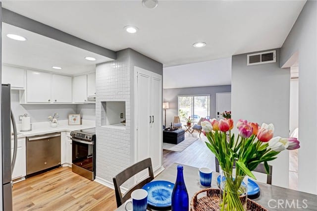 3010 Associated Road