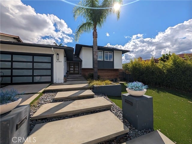 30564 Mainmast Drive, Agoura Hills, CA 91301