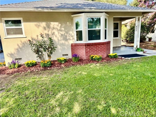 823 North Santa Anita
