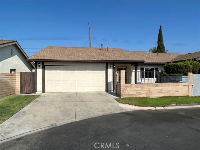 990 South Sarah Way