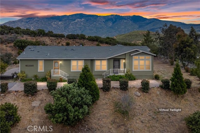 47112 Woodcliff Drive
