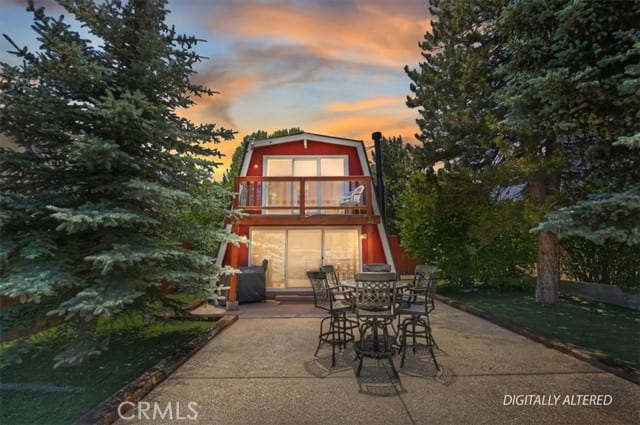 929 West Fairway