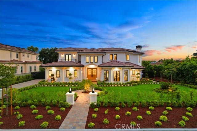 150 East La Sierra Drive