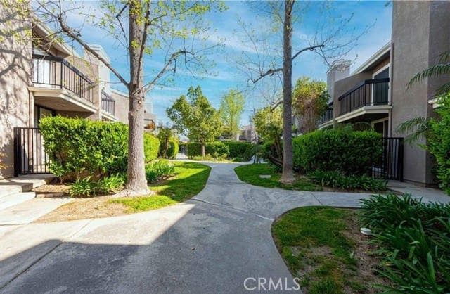 23541 Victory, 6, West Hills, CA 91307
