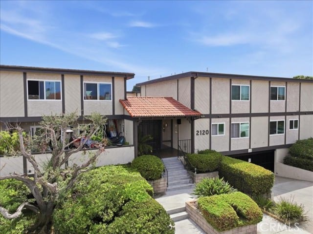 2120 Dufour Avenue