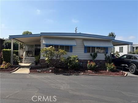 840 East Foothill