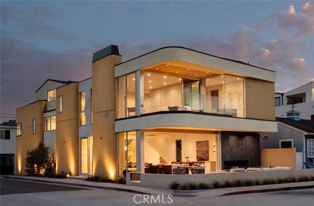 1201 West Bay Avenue, Newport Beach, CA 92661