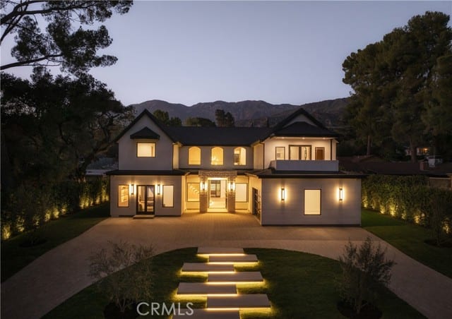 2209 Cross Street, La Canada Flintridge, CA 91011
