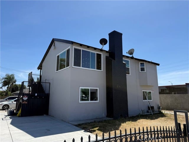 1212 East Sycamore Street