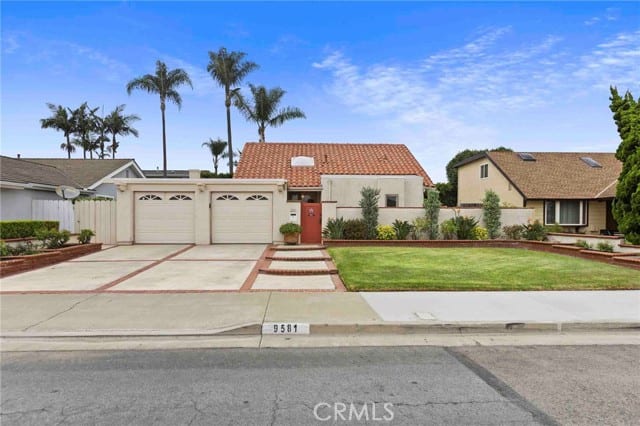 9581 Landfall, Huntington Beach, CA 92646