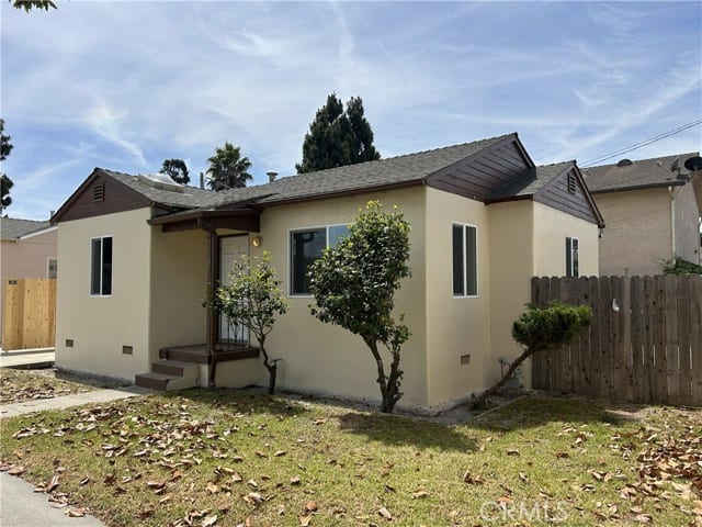 406 E. Fesler, Santa Maria, CA 93454
