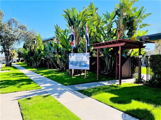 1826 West Sallie